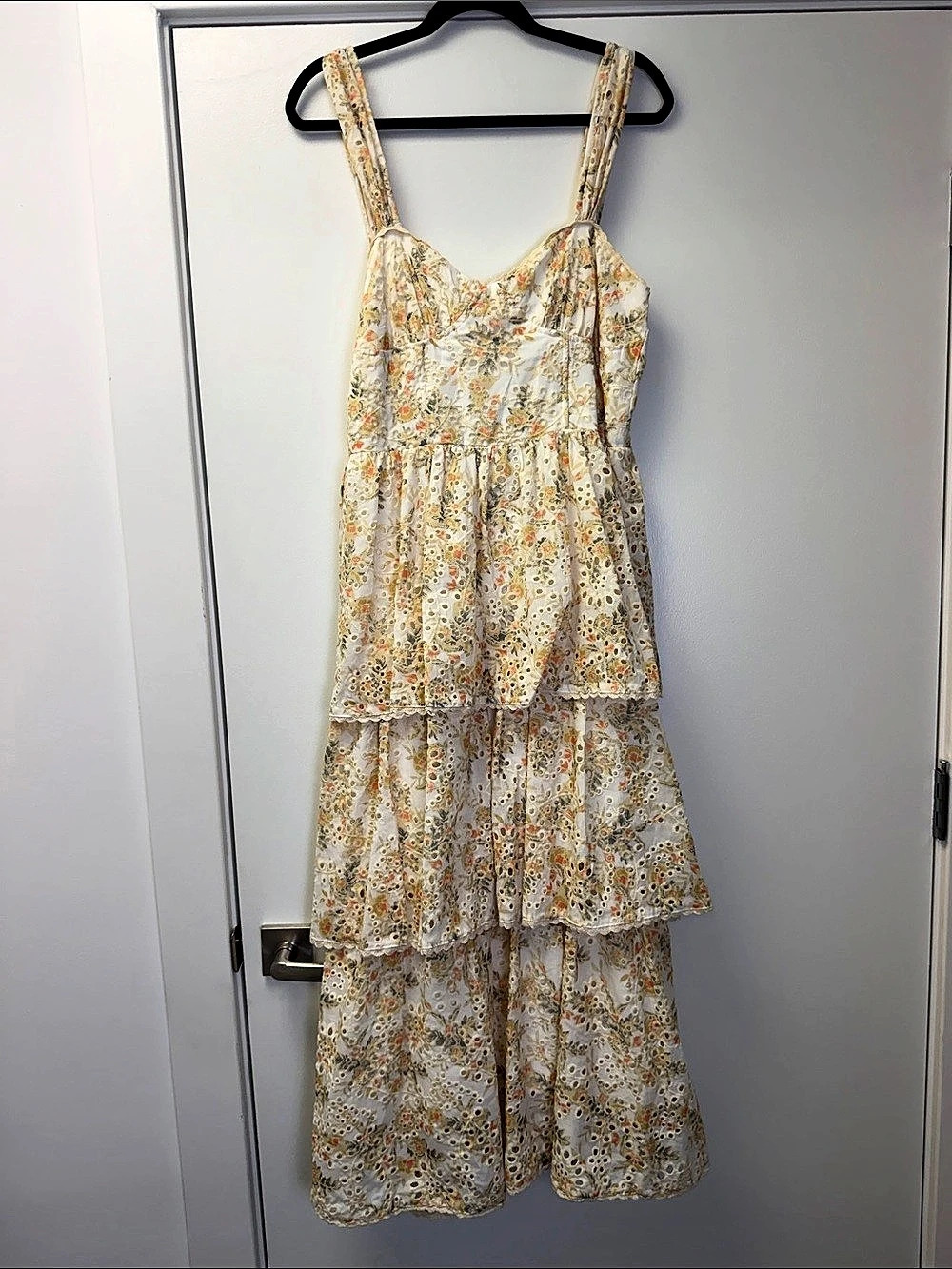 AQUA women’s Floral Eyelet tiered midi Dress in cream & Orange Size Large